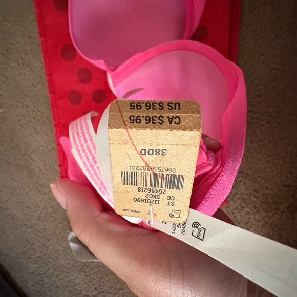 Victoria's Secret Pink Bra with White Script - Picture 5 of 5